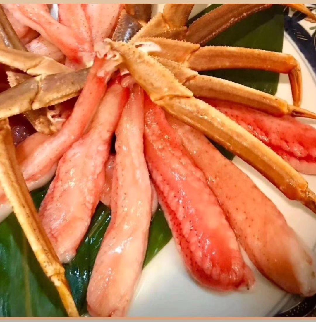 和食会席料理　成花🦀🦀🦀蟹しゃぶしゃぶ🦀🦀🦀豪華絢爛🫰ずわい蟹です！

❣️特別な日はSpecial料理で❣️
特別個室ございます。
お祝いコース、ご法事コースございます。
お子様御膳ございます♪

感染予防もしっかり行ってます。店舗は広いので距離を保ってご案内いたします‍♀️

http://narihana.co.jp
和食会席料理　成花
